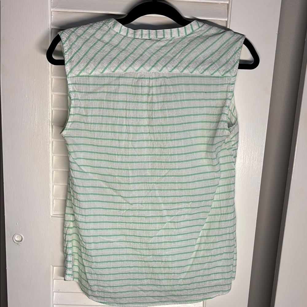 Eddie Bauer Green Striped Sleeveless V Neck Top size Small - Picture 6 of 10